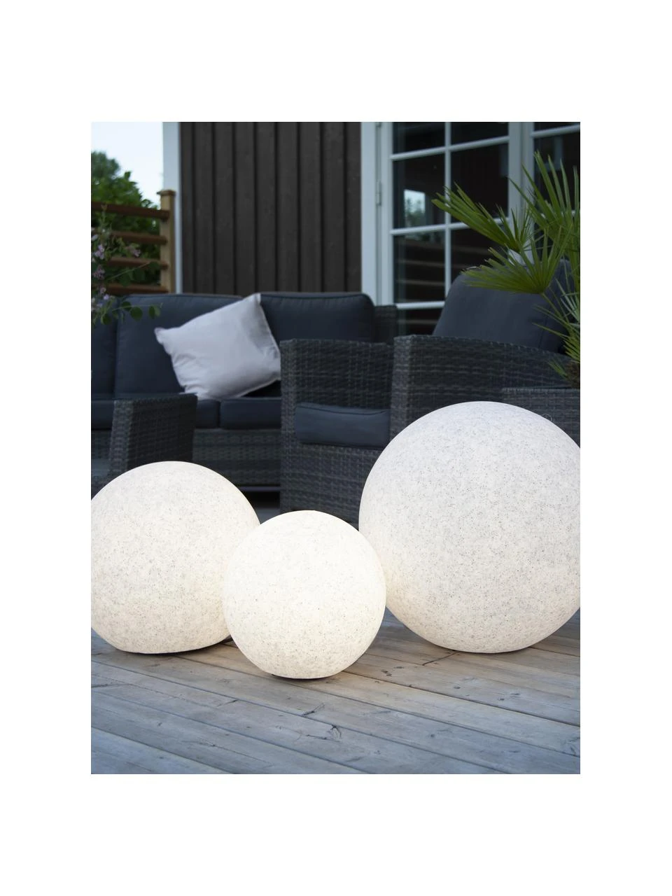 Borne d'éclairage LED avec prise Gardenlight, Ø 29 x haut. 30 cm 4 Borne d'éclairage LED avec prise Gardenlight, Ø 29 x haut. 30 cm – Image 2