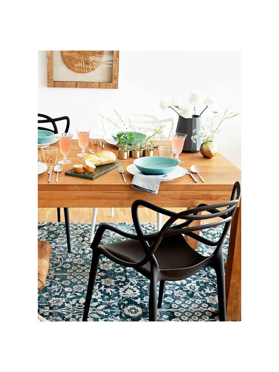 Kartell Chaise noire à accoudoirs design Masters, 2 pièces, larg. 57 x prof. 47 cm 4 Kartell Chaise noire à accoudoirs design Masters, 2 pièces, larg. 57 x prof. 47 cm – Image 2