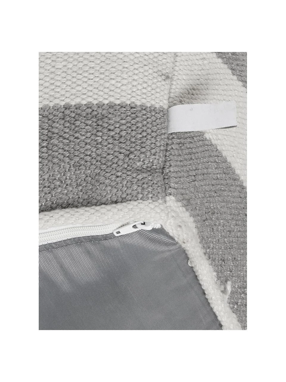 Kalaidu Coussin de sol intérieur-extérieur tissé main Lani, larg. 63 x haut. 30 cm 8 Kalaidu Coussin de sol intérieur-extérieur tissé main Lani, larg. 63 x haut. 30 cm – Image 6