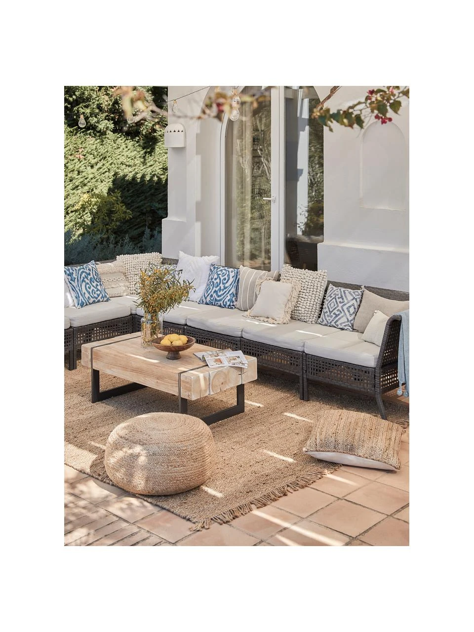 Westwing Collection Pouf en jute fait à la main Bono, Ø 58 cm, haut. 21 cm 4 Westwing Collection Pouf en jute fait à la main Bono, Ø 58 cm, haut. 21 cm – Image 2