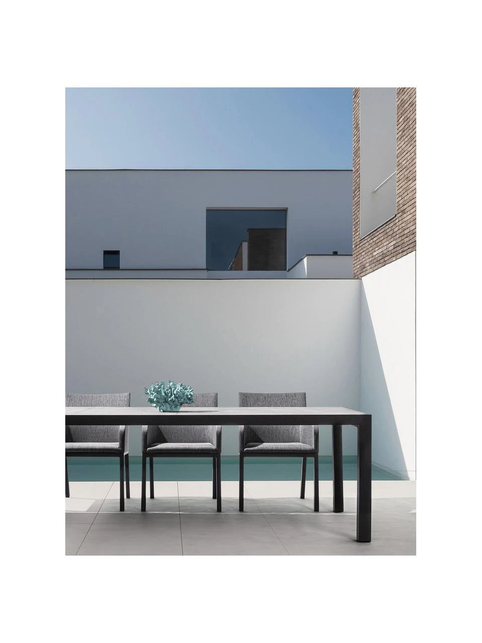 Bizzotto Table de jardin grise Mason, 220 x 100 cm, larg. 220 x prof. 100 cm 5 Bizzotto Table de jardin grise Mason, 220 x 100 cm, larg. 220 x prof. 100 cm – Image 3