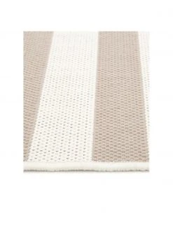 Westwing Collection Tapis d'extérieur beige à jeu de rayures Axa, larg. 80 x long. 150 cm (taille XS) -Jardin Soldes Boutique Tapis dexterieur beige a jeu de rayures Axa 3