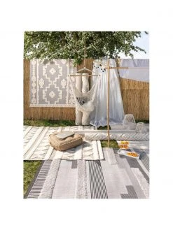 Benuta Tapis d'extérieur en laine gris ethnique à surface texturée Kim, larg. 80 x long. 150 cm (taille XS)Seulement 1 produit disponible -Jardin Soldes Boutique Tapis dexterieur en laine gris ethnique a surface texturee Kim 4